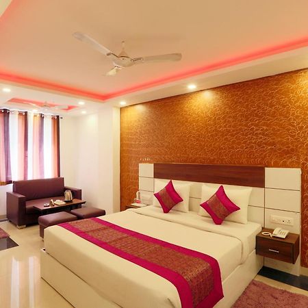 Hotel Skywood At Airport New Delhi Buitenkant foto