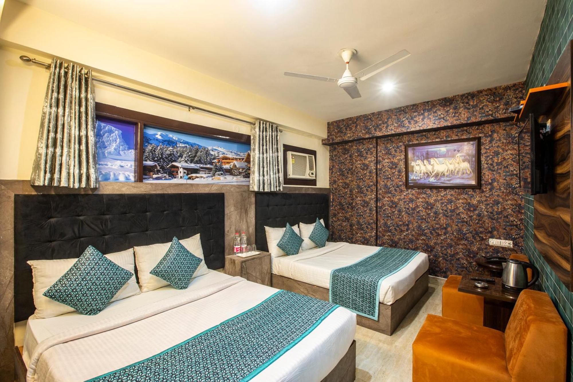 Hotel Skywood At Airport New Delhi Buitenkant foto