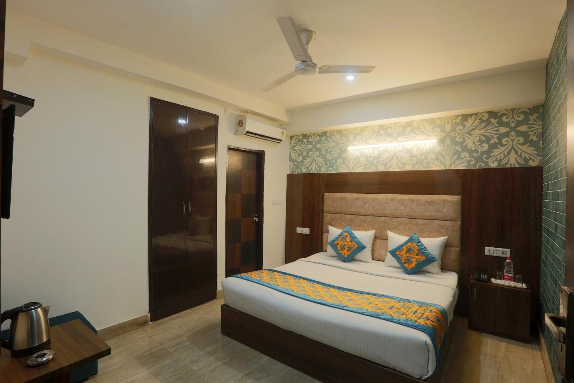 Hotel Skywood At Airport New Delhi Buitenkant foto