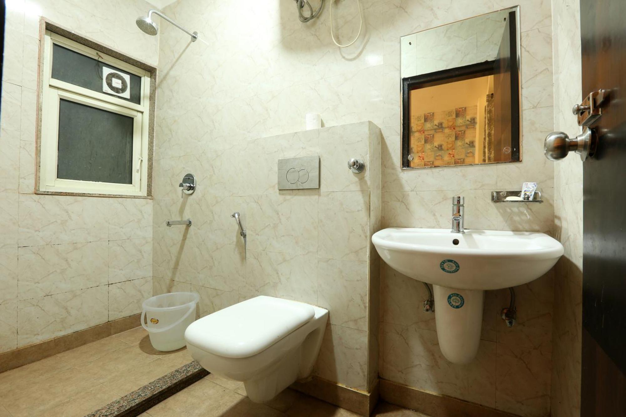 Hotel Skywood At Airport New Delhi Buitenkant foto